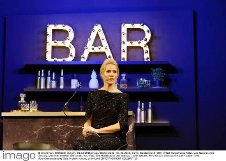 01.02.2016, Berlin, Deutschland, GER, AHGZ (Allgemeine Hotel- und Gastronomie Zeitung) zeichnet Hotelier des Jahres aus .Foto: Die Moderatorin des Abends, Judith Rakers. Portrait