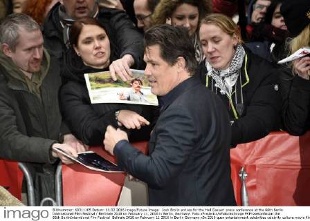 Josh Brolin arrives for the Hail Caesar! press conference at the 66th Berlin International Film Festival Berlinale 2016 on February 11, 2016 in Berlin, Germany. Foto:xFredericx xFuturexImage