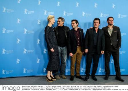 (160211) -- BERLIN, Feb. 11, 2016 -- Actors Tilda Swinton, George Clooney, Alden Ehrenreich, Josh Brolin,and Channing Tatum (L-R) pose during a photocall to promote the movie Hail, Caesar! at the 66th Berlinale International Film Festival in Berlin, Germany, Feb. 11, 2016. )(zcc) GERMANY-BERLIN-FILM-FESTIVAL ZhangxFan