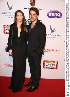 Yvonne Catterfeld und Oliver Wnuk beim Empfang vom Medienboard Berlin Brandenburg im Rahmen der 66. Berlinale am 13.02.2016 in Berlin 66. Berlinale 2016, Medienboard Empfang in Berlin 