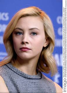 Schauspielerin Sarah Gadon während der Pressekonferenz zum Film -Indignation- anlässlich der 66. Internationalen Filmfestspiele Berlin snapshot-photography K.M.Krause