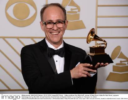 Video producer Ron Mohrhoff, winner of Best Music Video for Bad Blood, appears backstage during the 58th annual Grammy Awards held at Staples Center in Los Angeles on February 15, 2016.  LAP20160215862 PHILxMCCARTEN