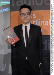 Regisseur Chiang Wei Liang mit dem AUDI SHORT FILM AWARD für den Film ANKERN VERBOTEN beim RadioEins Berlinale-Nighttalk zum Abschluss der 66. Internationalen Filmfestspiele Berlin 66. Internationale Filmfestspiele in Berlin IFB2016