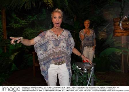 Sonja Zietlow - Enthuellung ihrer Wachsfigur bei Madame Tussauds Berlin am 22.02.1016. Sonja Zietlow - Wachsfigur