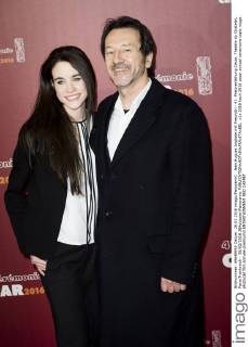 Jean Hugues Anglade mit Freundin - 41. Preisverleihung Cesar, Theatre du Chatelet, Paris Frankreich - 26 02 2016 JBAutissier Panoramic 