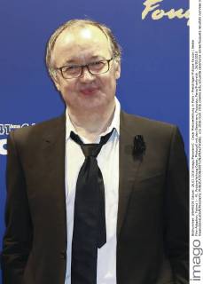 Cesar Preisverleihung in Paris - Preisträger Philippe Faucon ( Beste Film-Adaption, Fatima ) - 41. Preisverleihung Cesar, Photocall mit den Gewinnern, Fouquets, Paris Frankreich - 26 02 2016 GwendolineLeGoff Panoramic 