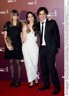 Cesar Preisverleihung in Paris - Preisträger Deniz Gamze Erguven, Alice Winocour Charles Gillibert ( Cesar bester Film, bestes Drehbuch Mustang ) - 41. Preisverleihung Cesar, Theatre du Chatelet, Paris Frankreich - 26 02 2016 JBAutissier Panoramic 
