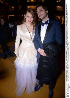 205236 Arnal-De Rosa Starface 2016-02-27 Paris France 41ème cérémonie des CESAR: Arrivées dans le hall du théâtre du Châtelet. François, Deborah  Copyright: xArnal-DexRosax xStarfacex STAR_205236_044
