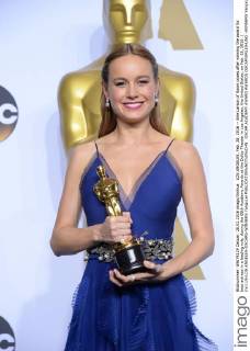 OSCARS. Beste Hauptdarstellerin. Preisträgerinnen 2011-2020 LOS ANGELES, Feb. 28, 2016 -- Brie Larson of Room poses after winning the award for best actress in a leading role, during the 88th Academy Awards at the Dolby Theater in Los Angeles, the United States, on Feb. 28, 2016. ) (lyi) US-LOS ANGELES-OSCARS-WINNERS YangxLei 