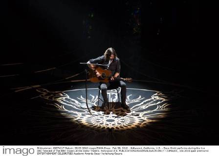 Feb 28, 2016 - Hollywood, California, U.S. - Dave Grohl performs during the live ABC Telecast of The 88th Oscars at the Dolby Theatre. Hollywood U.S. - ZUMAz03_