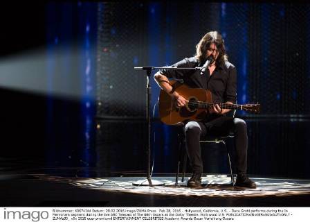 Feb 28, 2016 - Hollywood, California, U.S. - Dave Grohl performs during the In Memoriam segment during the live ABC Telecast of The 88th Oscars at the Dolby Theatre. Hollywood U.S. - ZUMAz03_