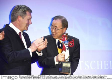Christian Wulff und Ban Ki-moon bei der Verleihung des Deutschen Medienpreises 2015 im Kongresshaus. Baden-Baden, 07.03.2016 Foto:xFredericx xFuturexImage
