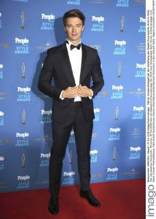 Patrick Schwarzenegger bei der Verleihung der People Style Awards 2016 im Hotel Vier Jahreszeiten Kempinski. München, 07.03.2016 Foto:xS.xGabschx xFuturexImage