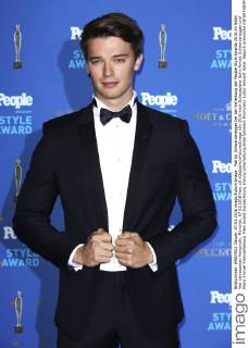 Patrick Schwarzenegger bei der Verleihung der People Style Awards 2016 im Hotel Vier Jahreszeiten Kempinski. München, 07.03.2016 Foto:xS.xGabschx xFuturexImage