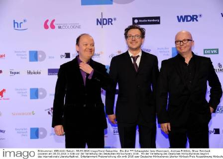 Die drei ??? Schauspieler Jens Wawrczeck, Andreas Fröhlich, Oliver Rohrbeck posieren am 08.03.2016 in Köln vor der Verleihung des Deutschen Hörbuchpreis 2016 . Mit der Verleihung des Deutschen Hörbuchpreises beginnt das internationale Literaturfestival.