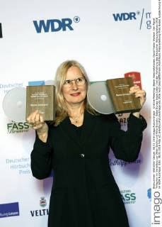 Kristine Meierling (Beste Interpretationen, David Foster Wallace: Der Planet Trillaphon im Verhältnis zur Üblen Sache und Alina Bronsky: Baba Dunjas letzte Liebe ) bei der Verleihung des Deutschen Hörbuchpreises 2016 im WDR Funkhaus. Köln, 08.03.2016 Foto:xC.xHardtx xFuturexImage