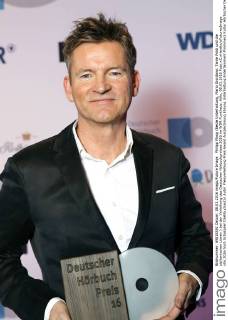 Philipp Moog (Beste Unterhaltung, Mario Giordano: Tante Poldi und die sizilianischen Löwen ) bei der Verleihung des Deutschen Hörbuchpreises 2016 im WDR Funkhaus. Köln, 08.03.2016 Foto:xC.xHardtx xFuturexImage