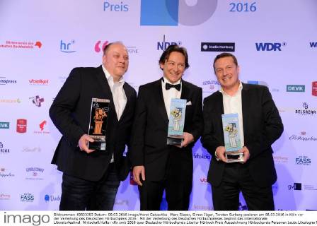 Marc Sieper, Simon Jäger, Torsten Surberg posieren am 08.03.2016 in Köln vor der Verleihung des Deutschen Hörbuchpreis 2016 . Mit der Verleihung des Deutschen Hörbuchpreises beginnt das internationale Literaturfestival.