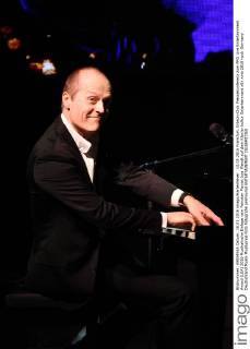 10.03.2016 Frankfurt, Gibson-Club Pressekonferenz zum PRG Live Entertainment Award (LEA) 2016 Musikalische Einlage vom Feinsten Pianist Joja Wendt auf dem Klavier
