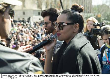 Sonakshi Sinha during the Bollywood flashmob in Madrid, March 13, 2016.  (20160313016)