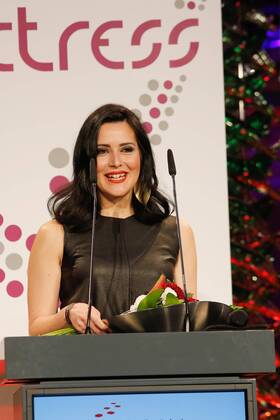 Anne-Christin Bansleben (Preisträgerin VICTRESS Science Award), bei der Verleihung VICTRESS Award 2016 im Hotel Titanic Chausseestr. Berlin.