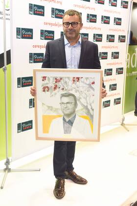 Jorge Javier Vazquez erhält den Picota del Jerte Preis in Madrid Jorge Javier Vazquez recibe el Premio Picota del Jerte en Madrid. 588 Diego Puerta Cordon Press Jorge Javier Vazquez receives the Picota del Jerte awards in Madrid. Cordon Press  DiegoxPuerta