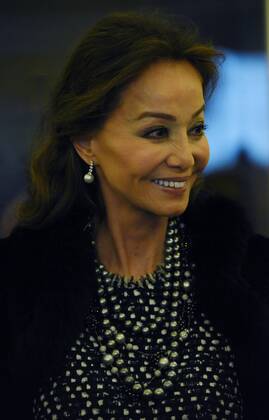 Isabel Preysler goes with Peruvian Literature Nobel Prize Mario Vargas Llosa to receive the Living Legend award at the US Congress Library in Washington, DC, United States. THE LIBRARY OF THE US CONGRESS GRANTS VARGAS LLOSA THE LIVING LENEGD AWARD !ACHTUNG: NUR REDAKTIONELLE NUTZUNG!  WAS005 20160412-635960280415082024