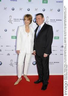 Dr. Christa Maar und Hermann Gröhe (Bundesgesundheitsminister) 14. Felix Burda Award Verleihung, Ehrung, Auszeichnung Felix Burda Stiftung BMW-Welt München 17. April 2016