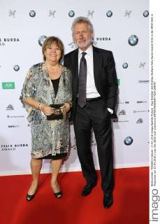 Paul Breitner mit Ehefrau Barbara Felix Burda Award 2016 in der BMW Welt in Muenchen am 17.04.2016