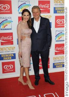 Karlheinz Kögel mit Ehefrau Dagmar 19. Radio Regenbogen Award Party Verleihung Ehrung Preis Europa-Park Rust Freizeitpark Rust 22. April 2016