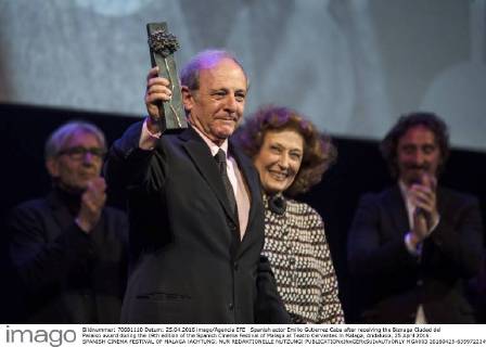 Spanish actor Emilio Gutierrez Caba after receiving the Biznaga Ciudad del Paraiso award during the 19th edition of the Spanish Cinema Festival of Malaga at Teatro Cervantes in Malaga, Andalusia, 25 April 2016. SPANISH CINEMA FESTIVAL OF MALAGA !ACHTUNG: NUR REDAKTIONELLE NUTZUNG!  MGA003 20160425-635972234912253624