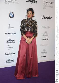 DUFTSTARS -Deutscher Parfumpreis 2016 Collin Ulmen-Fernandes Ankunft zur Verleihung der Duftstars- Deutscher Parfumpreis 2016 im Kraftwerk Mitte in Berlin, 12.05.2016