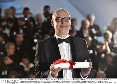 69. Festival de Cannes - Preisträger 207965 De Rosa-Garcia Starface 2016-05-22 France 69th Annual Cannes Film Festival. Awards. 69eme Festival International du film de Cannes. Photocall des Palmes . Palme d or du court metrage Gimenez, Juanjo  Copyright: xDexRosa-Garciax xStarfacex STAR_207965_018