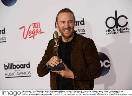 Billboard Music Awards - Preisträger DJ David Guetta appears backstage with the Top Dance Electronic Artist Award during the annual Billboard Music Awards held at T-Mobile Arena in Las Vegas, Nevada on May 22, 2016.  LAV20160522327 JIMxRUYMEN