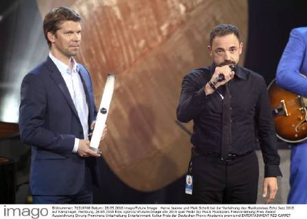 Herve Jeanne und Maik Schott bei der Verleihung des Musikpreises Echo Jazz 2016 auf Kampnagel. Hamburg, 26.05.2016 Foto:xgbrcix xFuturexImage