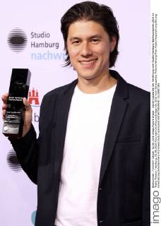 Daniel Costea bei der Verleihung vom Studio Hamburg Nachwuchspreis 2016 im Thalia Theater. Hamburg, 02.06.2016 Foto:xgbrcix xFuturexImage
