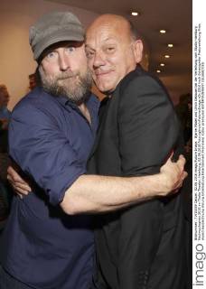 Bjarne Mädel und Ulrich Gebauer bei der Verleihung vom Studio Hamburg Nachwuchspreis 2016 im Thalia Theater. Hamburg, 02.06.2016 Foto:xgbrcix xFuturexImage