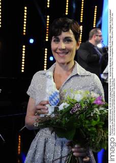 Verleihung Bayerischer Fernsehpreis in München - Preisträger Nina Kunzendorf Verleihung des Bayerischen Fernsehpreis 2016 Preis, Ehrung, Auszeichnung Party Prinzregenten Theater München 03. Juni 2016