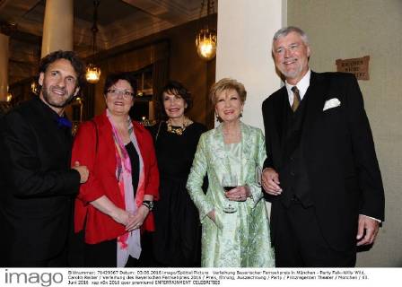 Verleihung Bayerischer Fernsehpreis in München - Party Falk-Willy Wild, Carolin Reiber Verleihung des Bayerischen Fernsehpreis 2016 Preis, Ehrung, Auszeichnung Party Prinzregenten Theater München 03. Juni 2016