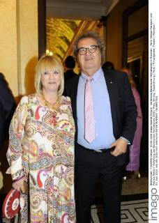 Verleihung Bayerischer Fernsehpreis in München - Party Helmut Markwort und Patricia Riekel Verleihung des Bayerischen Fernsehpreis 2016 Preis, Ehrung, Auszeichnung Party Prinzregenten Theater München 03. Juni 2016