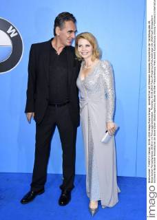 Annette Frier mit Ehemann Johannes Wünsche bei der Verleihung des 28. Bayerischen Fernsehpreises 2016 im im Prinzregententheater. München, 03.06.2016 Foto:xFredericx xFuturexImage