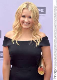 Emily Osment bei der 44. AFI Life Achievement Award Gala im Dolby Theatre, Hollywood. Los Angeles, 09.06.2016 Foto:xD.xStarbuckx xFuturexImage
