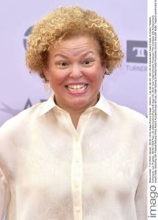 Debra L. Lee bei der 44. AFI Life Achievement Award Gala im Dolby Theatre, Hollywood. Los Angeles, 09.06.2016 Foto:xD.xStarbuckx xFuturexImage