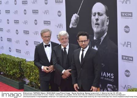 Steven Spielberg, George Lucas und J. J. Abrams bei der 44. AFI Life Achievement Award Gala im Dolby Theatre, Hollywood. Los Angeles, 09.06.2016 Foto:xD.xStarbuckx xFuturexImage