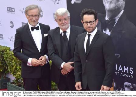 Steven Spielberg, George Lucas und J. J. Abrams bei der 44. AFI Life Achievement Award Gala im Dolby Theatre, Hollywood. Los Angeles, 09.06.2016 Foto:xD.xStarbuckx xFuturexImage