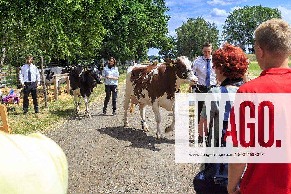 Erlebnishof Gut Neu Sacro Deu Brandenburg Gross Gastrose Tiershow Bei Der 22 Brandenburger Landp