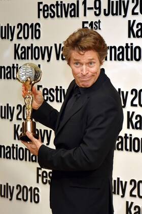 U.S. actor Willem Dafoe received Crystal Globe award for contribution to world cinema at the opening ceremony of the 51st Karlovy Vary International Film Festival in Karlovy Vary, Czech Republic, July 1, 2016. (CTKxPhoto SlavomirxKubes) CTKPhotoP201607011026401  KBS_0004