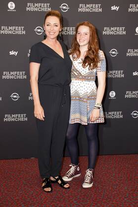 Diana Iljine mit Tochter Elena bei der Preisverleihung auf dem 34. Filmfest München 2016 im Festivalzentrum Gasteig. München, 02.07.2016 Foto:xP.xSchönbergerx xFuturexImage