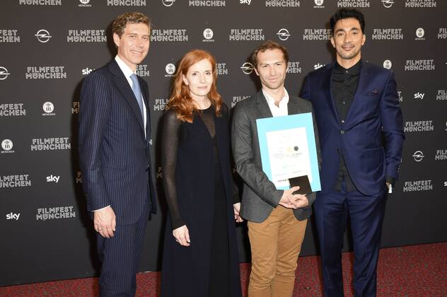 Max Wagner, Sibylle Canonica, Marc-Benoit Creancier mit dem CineVision Award für Divines und Amir Hanz bei der Preisverleihung auf dem 34. Filmfest München 2016 im Festivalzentrum Gasteig. München, 02.07.2016 Foto:xP.xSchönbergerx xFuturexImage
