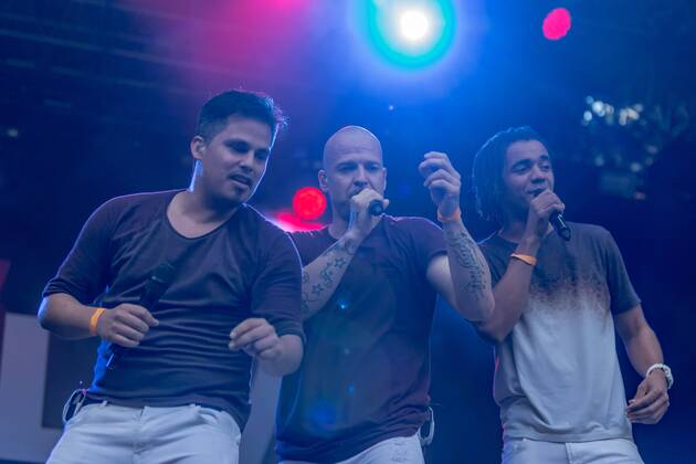 Bochum V.l. Don Cali, Mateo Jaschik und John Magiriba Lwanga von Culcha Candela bei Bochum-Total 2016, 17.07.2016 Copyright: Hommesx Eibner-Pressefoto EP_mhs